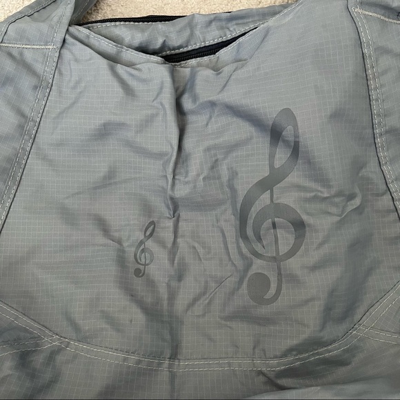 Nylon Ripstop Travel Shoulder Bag - Picture 3 of 13